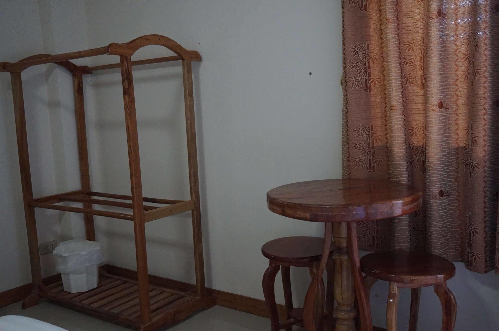 Gongaew Mansion Hotel Ubonratcsathani Kültér fotó